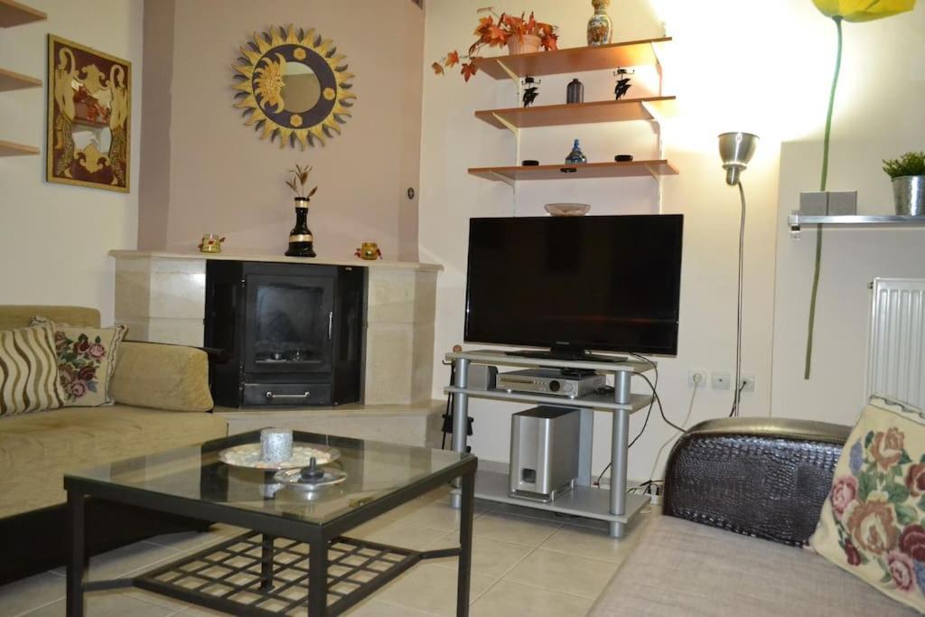 Vasiliki'S Cosy House Apartment Nea Michaniona Bagian luar foto