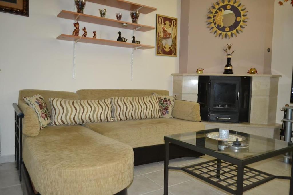 Vasiliki'S Cosy House Apartment Nea Michaniona Bagian luar foto
