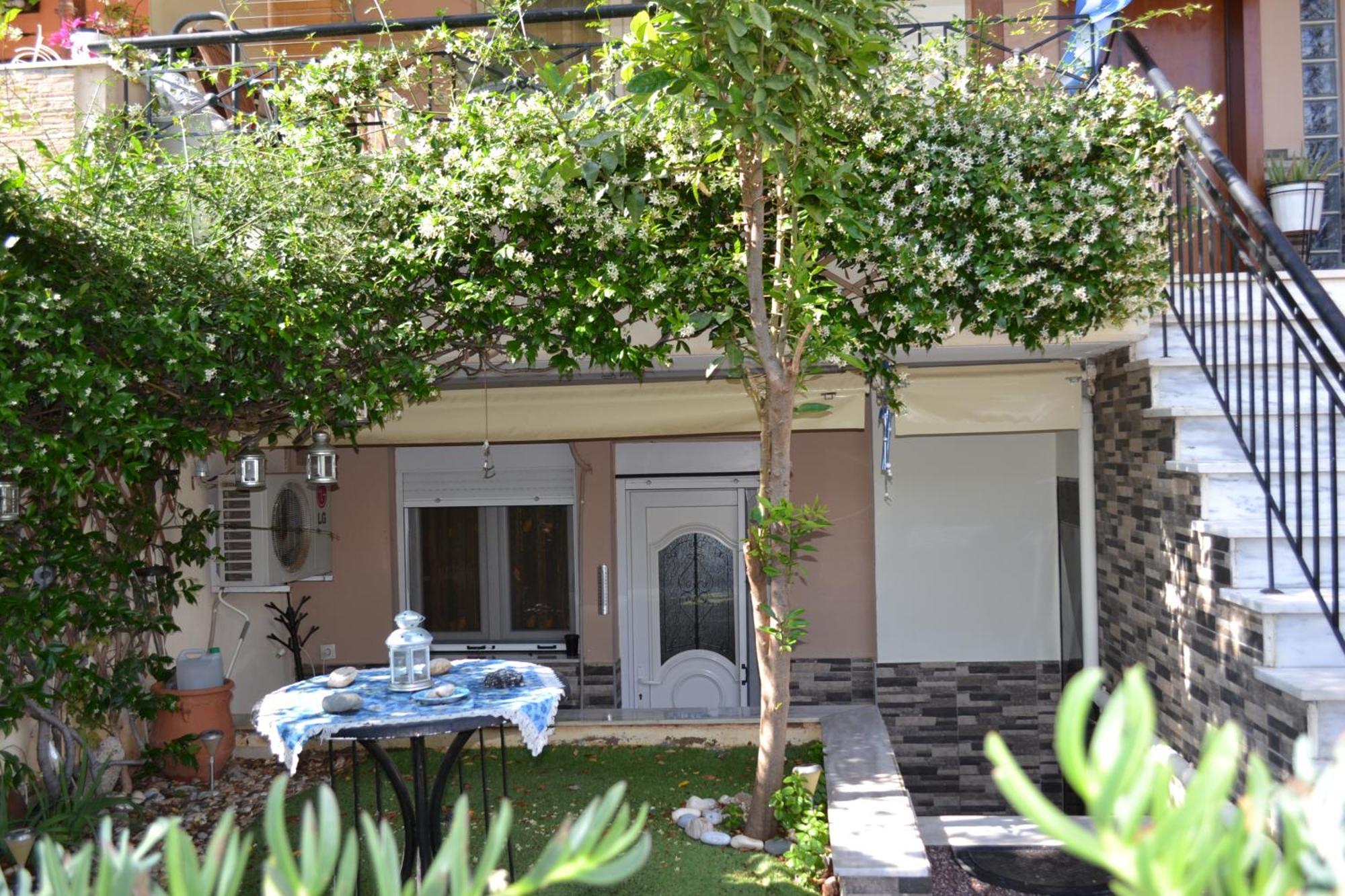 Vasiliki'S Cosy House Apartment Nea Michaniona Bagian luar foto